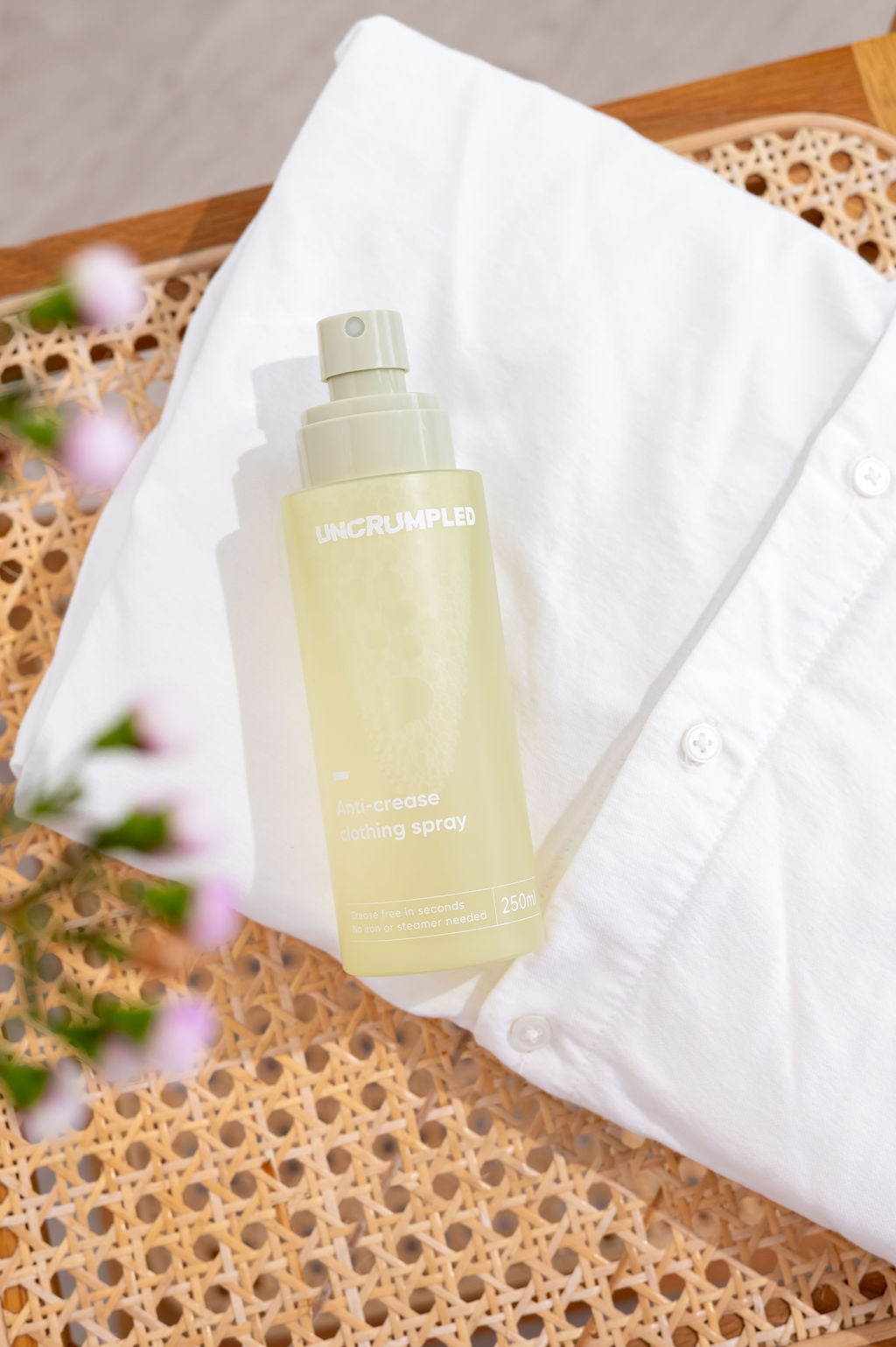 Anti-crease clothing spray